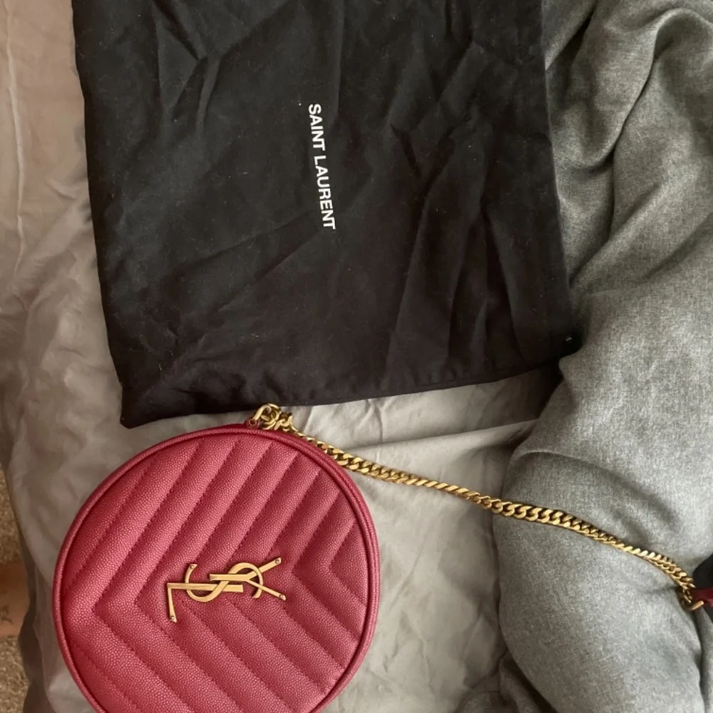 YSL Red Circle Bag - Picture 4 of 6